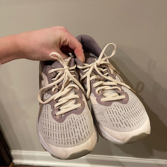 Asic athletic shoes - Picture 2 of 3